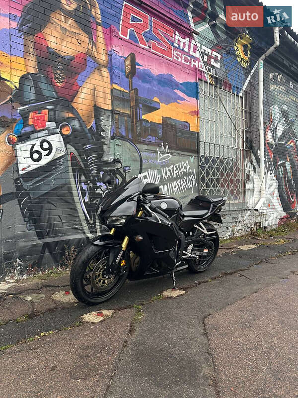 Спортбайк Honda CBR 600RR 2017 в Києві