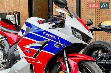 Спортбайк Honda CBR 600RR 2016 в Одессе