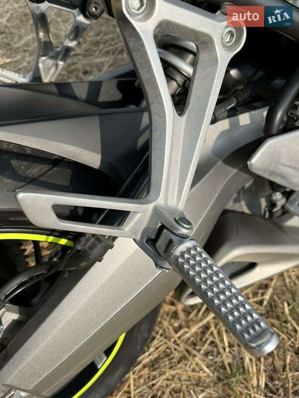 Мотоцикл Спорт-туризм Honda CBR 650F 2014 в Казатине