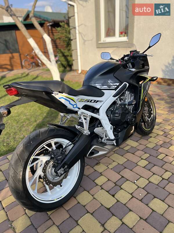 Мотоцикл Спорт-туризм Honda CBR 650F 2016 в Киеве