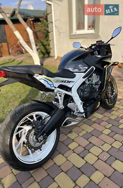 Мотоцикл Спорт-туризм Honda CBR 650F 2016 в 