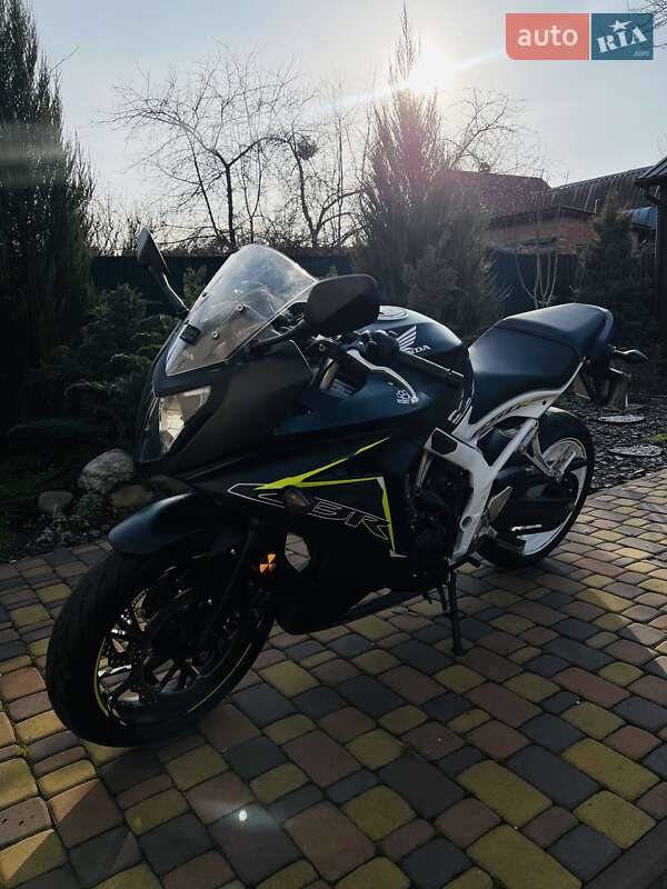 Мотоцикл Спорт-туризм Honda CBR 650F 2016 в Киеве