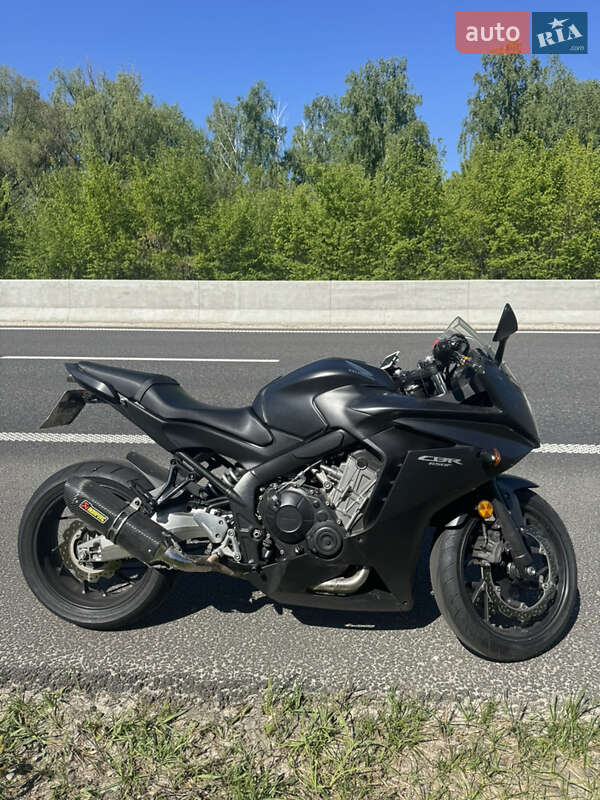 Спортбайк Honda CBR 650F 2015 в 