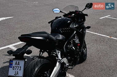 Мотоцикл Спорт-туризм Honda CBR 650F 2015 в 