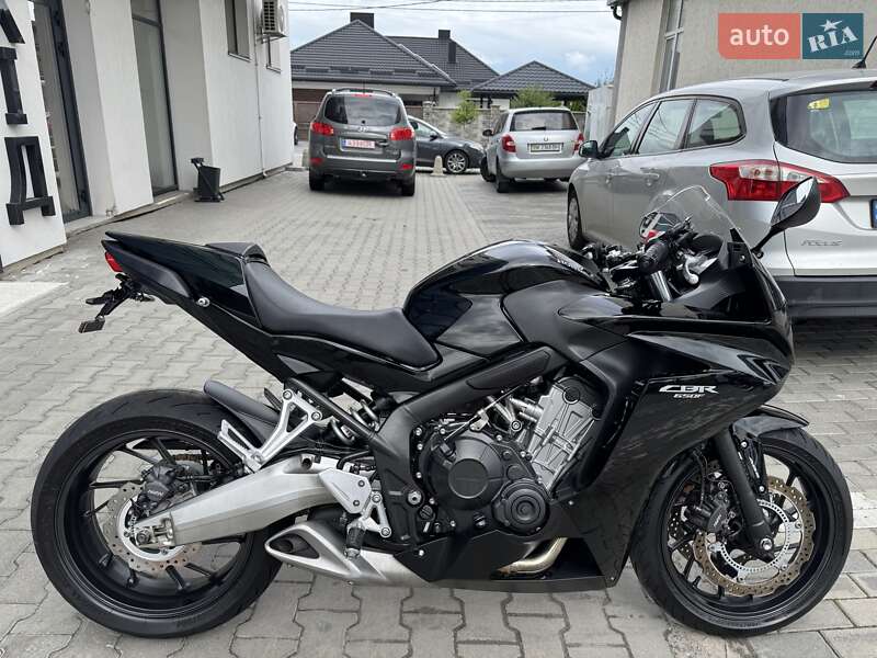 Мотоцикл Спорт-туризм Honda CBR 650F 2014 в Ровно