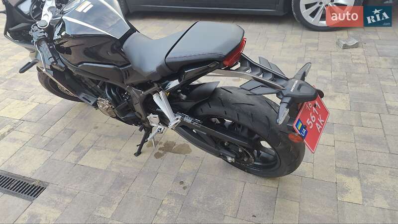 Спортбайк Honda CBR 650R 2021 в Тернополе фото 26 Спортбайк Honda CBR 650R 2021 в Тернополе