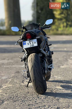 Спортбайк Honda CBR 650R 2024 в 