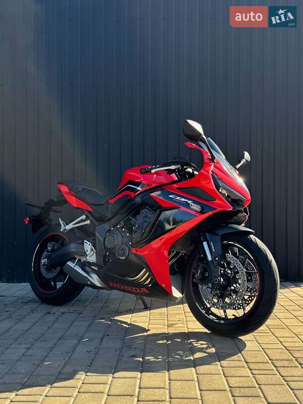 Спортбайк Honda CBR 650R 2023 в Одесі фото Спортбайк Honda CBR 650R 2023 в Одесі