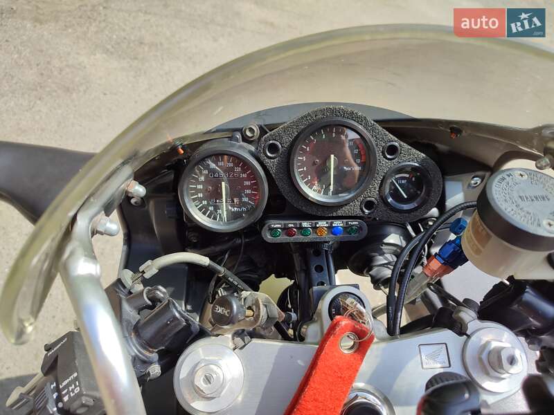 Спортбайк Honda CBR 900RR 1995 в Днепре