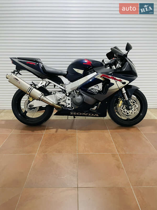 Спортбайк Honda CBR 929RR 2002 в 