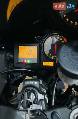 Спортбайк Honda CBR 929RR 2002 в 