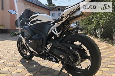 Спортбайк Honda CBR 2010 в Полтаве