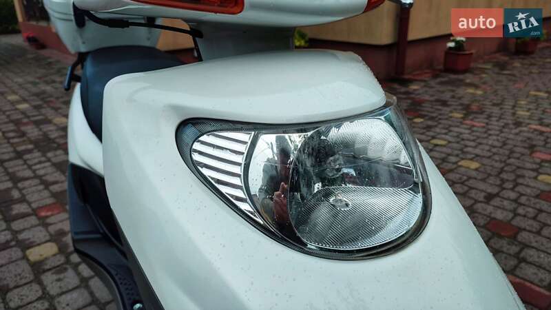 Скутер Honda CHS 125 2014 в Ровно