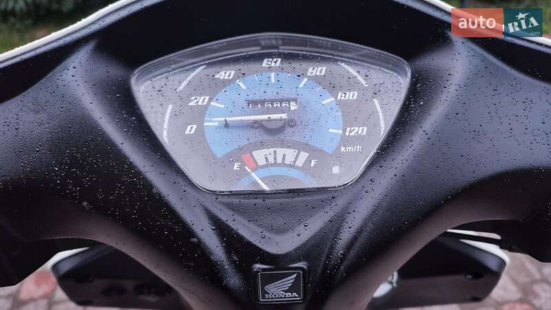 Скутер Honda CHS 125 2014 в Ровно