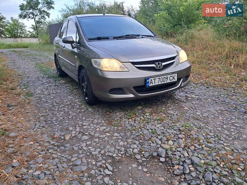 Седан Honda City 2006 в Долині