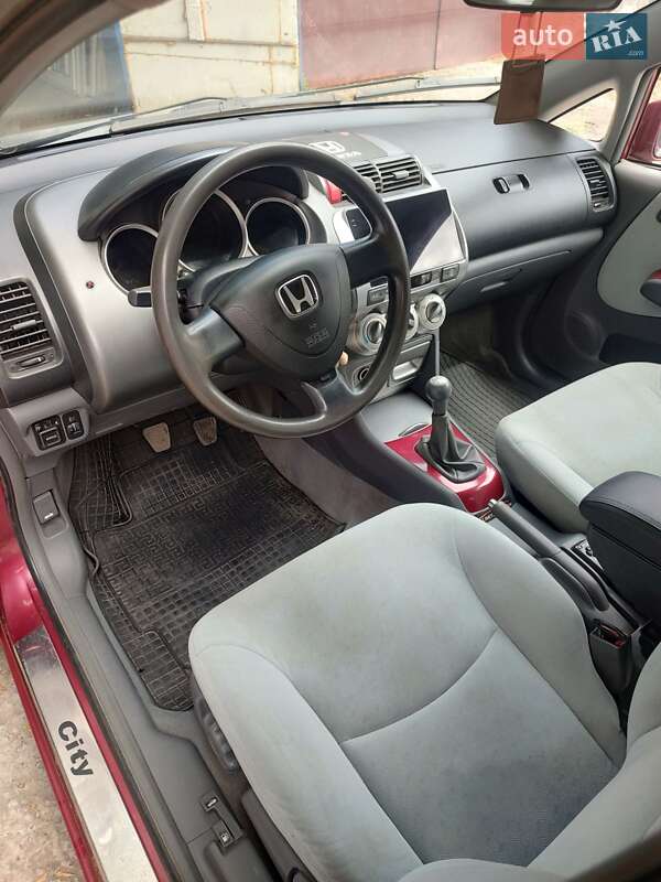 Седан Honda City 2006 в Кривому Розі