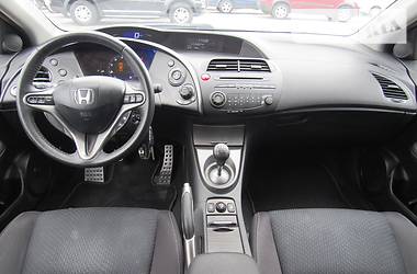 Хэтчбек Honda Civic 2010 в Киеве