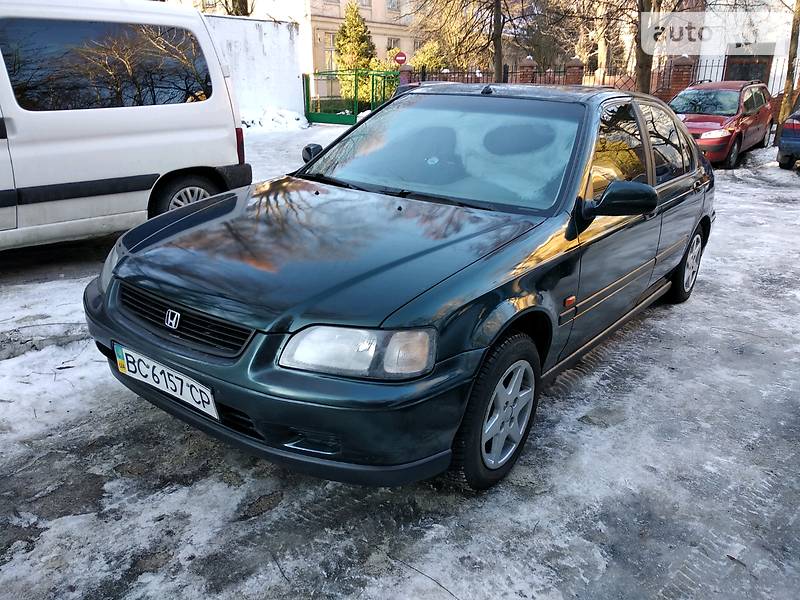 Ліфтбек Honda Civic 1997 в Львові