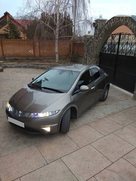 Хэтчбек Honda Civic 2006 в Южноукраинске