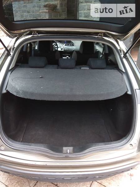 Хэтчбек Honda Civic 2006 в Южноукраинске