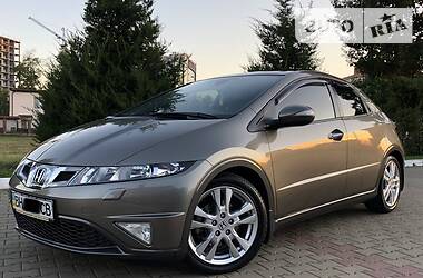 Хэтчбек Honda Civic 2009 в Одессе