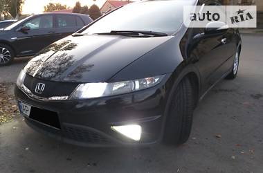 Хэтчбек Honda Civic 2007 в Запорожье