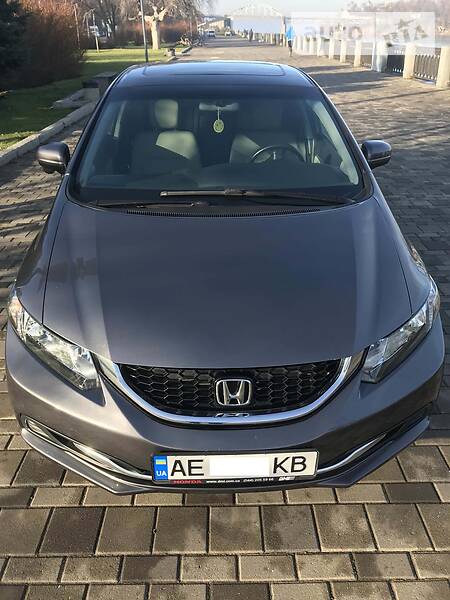 Седан Honda Civic 2015 в Днепре