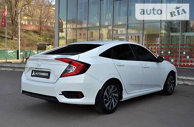 Седан Honda Civic 2017 в 