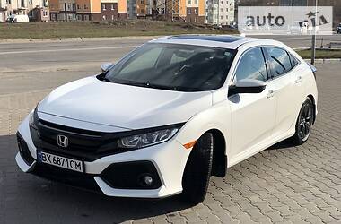 Хетчбек Honda Civic 2017 в 