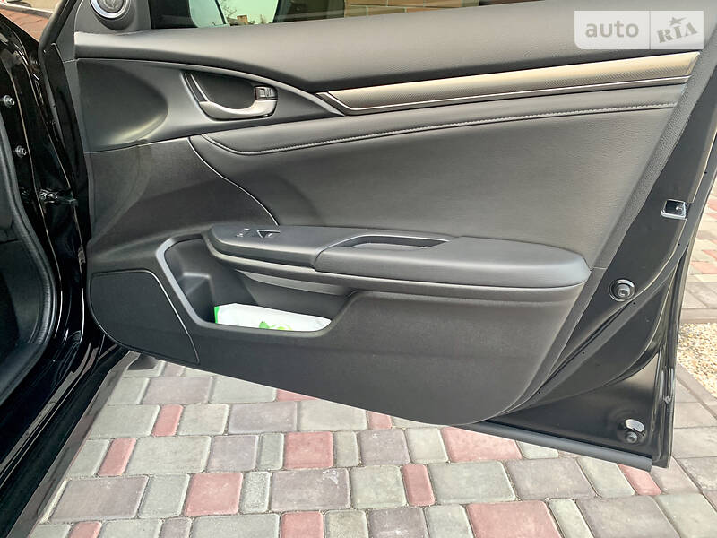 Хетчбек Honda Civic 2018 в Полтаві фото 18 Хетчбек Honda Civic 2018 в Полтаві