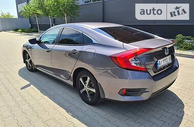 Седан Honda Civic 2016 в 