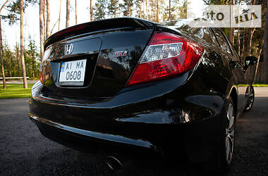 Седан Honda Civic 2012 в Києві