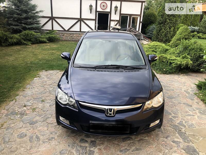 Седан Honda Civic 2008 в Днепре