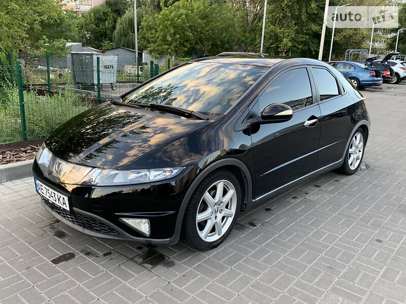 Хэтчбек Honda Civic 2008 в Днепре