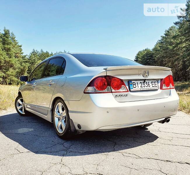 Седан Honda Civic 2008 в Кременчуці