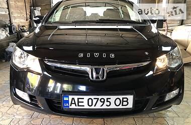 Седан Honda Civic 2008 в Днепре