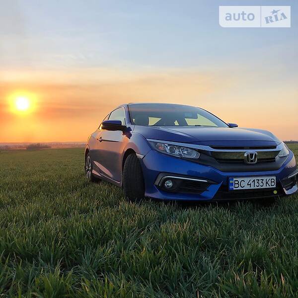 Купе Honda Civic 2018 в Львове