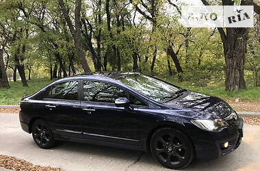 Седан Honda Civic 2009 в Днепре