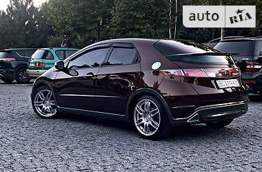 Хэтчбек Honda Civic 2010 в Одессе