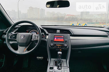 Хэтчбек Honda Civic 2016 в Киеве