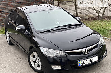 Седан Honda Civic 2009 в Днепре