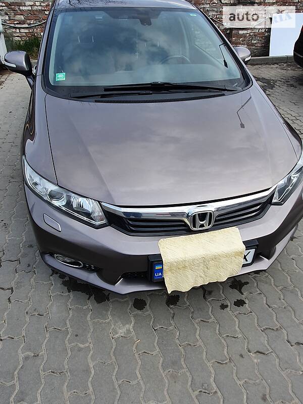 Седан Honda Civic 2012 в Львові