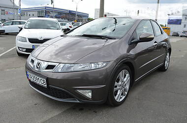 Хэтчбек Honda Civic 2010 в Киеве