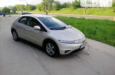 Хэтчбек Honda Civic 2006 в Виннице