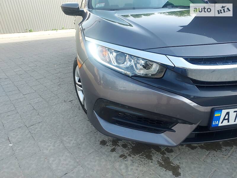 Седан Honda Civic 2018 в Івано-Франківську