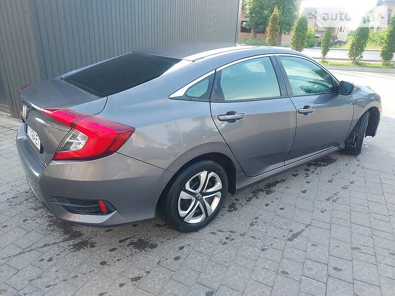 Седан Honda Civic 2018 в Івано-Франківську
