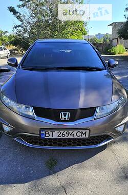 Хэтчбек Honda Civic 2010 в Херсоне