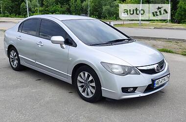 Седан Honda Civic 2009 в Днепре