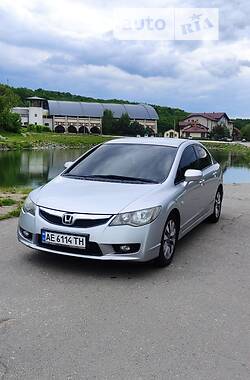 Седан Honda Civic 2009 в Днепре