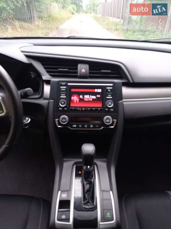 Седан Honda Civic 2019 в Фастове